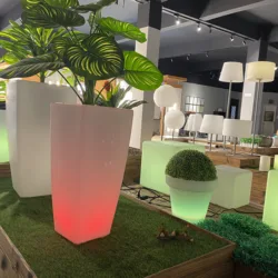 Современная наружная перезаряжаемая садовая Светодиодная лампа