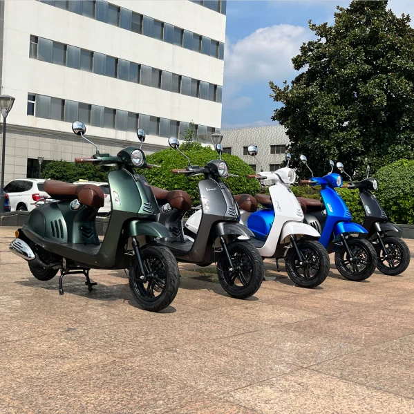 Fashionable Portable OTTC GSO 125cc motorcycle 946 Moped 50CC  Gasoline Powered Scooter