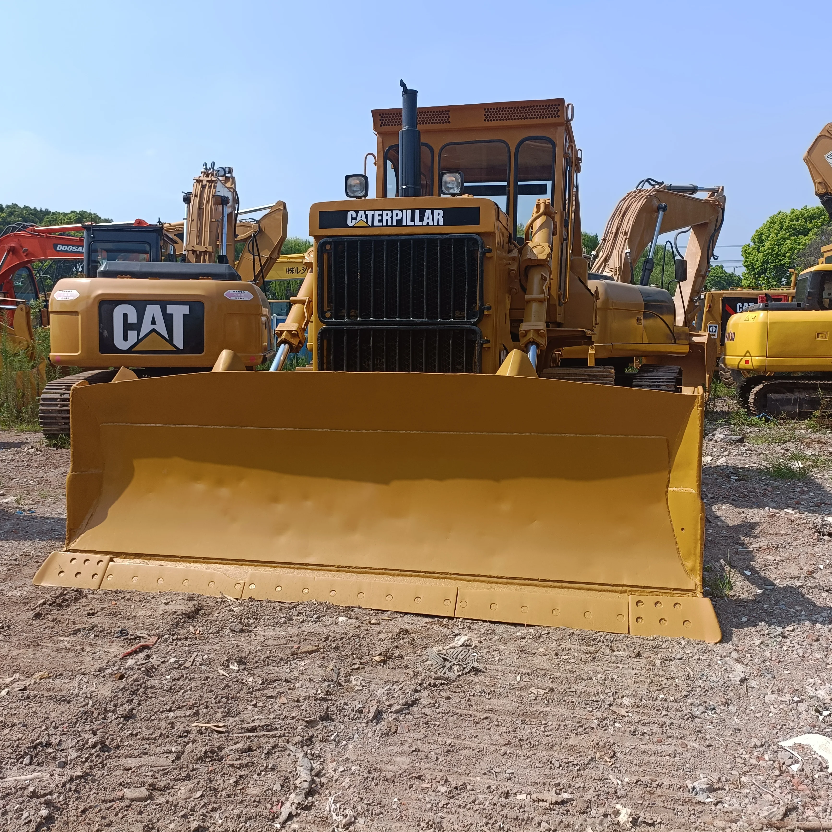 Few Working Hours Original Japan Used Caterpillar Dozer D7G CAT Bulldozer in stock for sale
