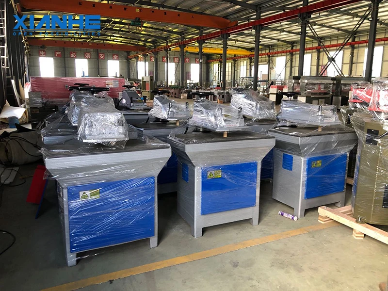 Гидравлический штамповочный пресс с поворотным рычагом