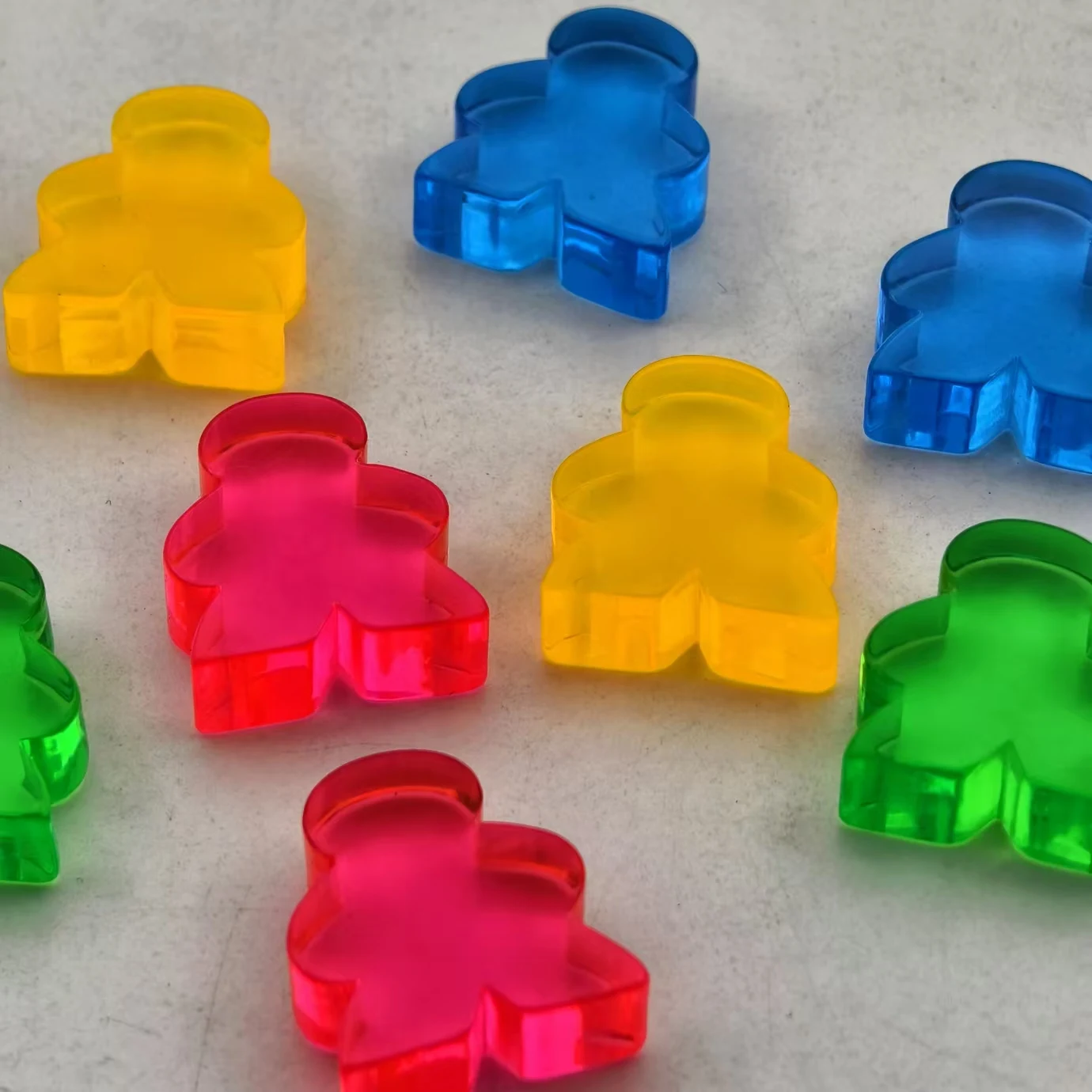 factory customized high quality low moq table games chess pieces acrylic resin transparent multi size various shapes checkers