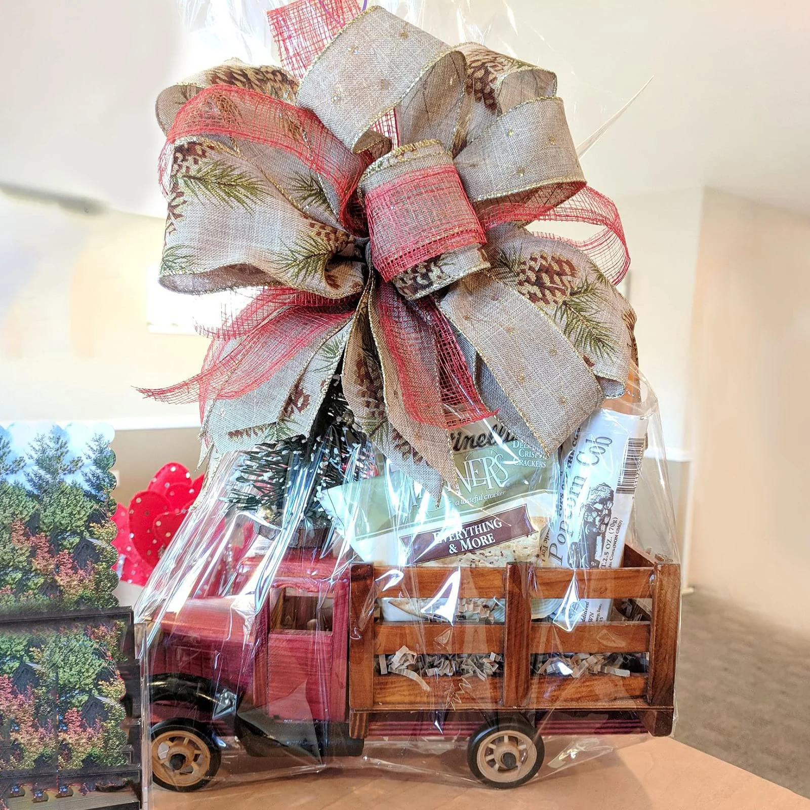 Holiday Gift Basket Wrap Large Size Cellophane Basket Bag Transparent Clear Cellophane Bags Perfect for Christmas Gift Packing