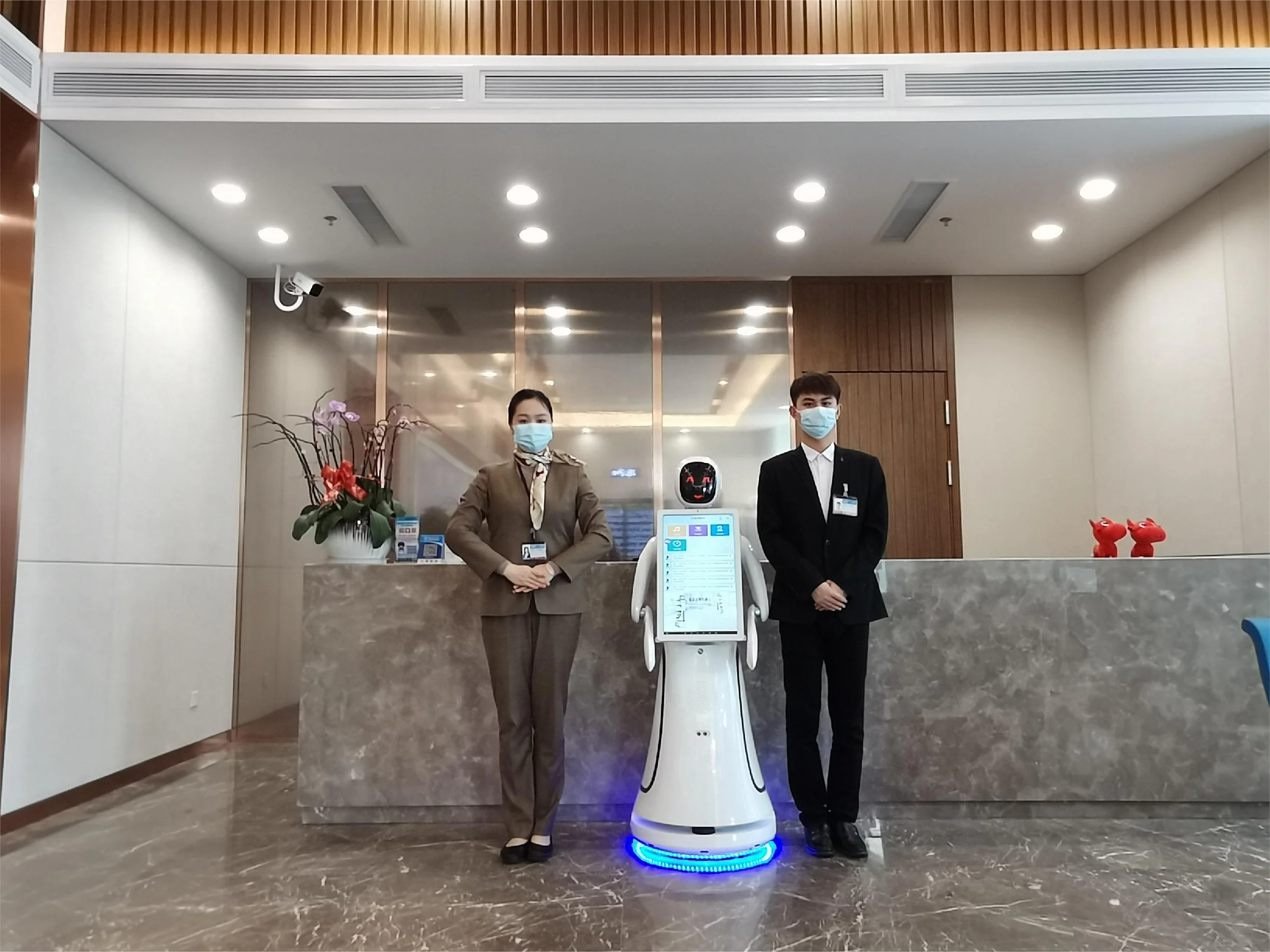 High Quality 49KG ABS Material Smart AI Guiding Welcome Robot for Commercial Commerce Service