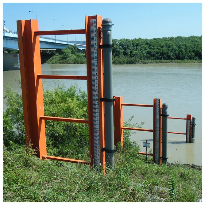 Wireless inductive water level liquid sensor with wide measurement range