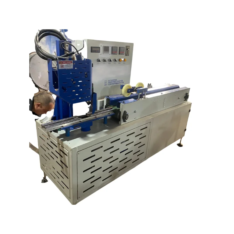 Машина для резки текстильной