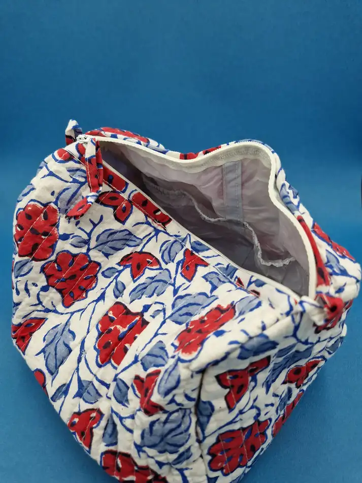 Custom Quilted Cotton Cosmetic bag Floral Printing pattern Cosmetic bags Travel Storage Portable Beauty Makeup bags