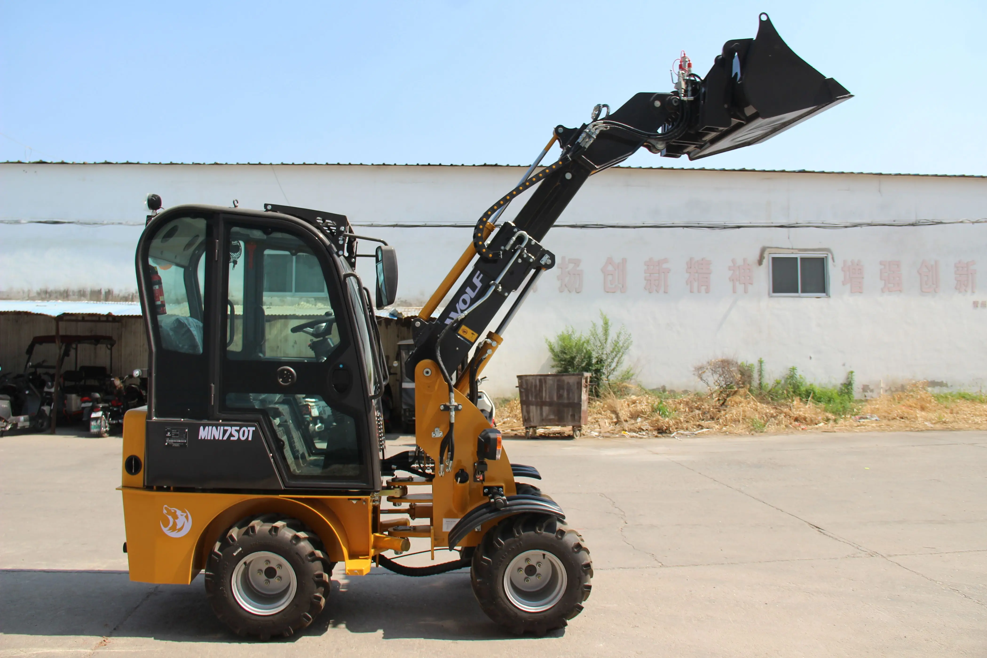 WOLF top quality E5/EPA diesel mini telescopic boom shovel loader