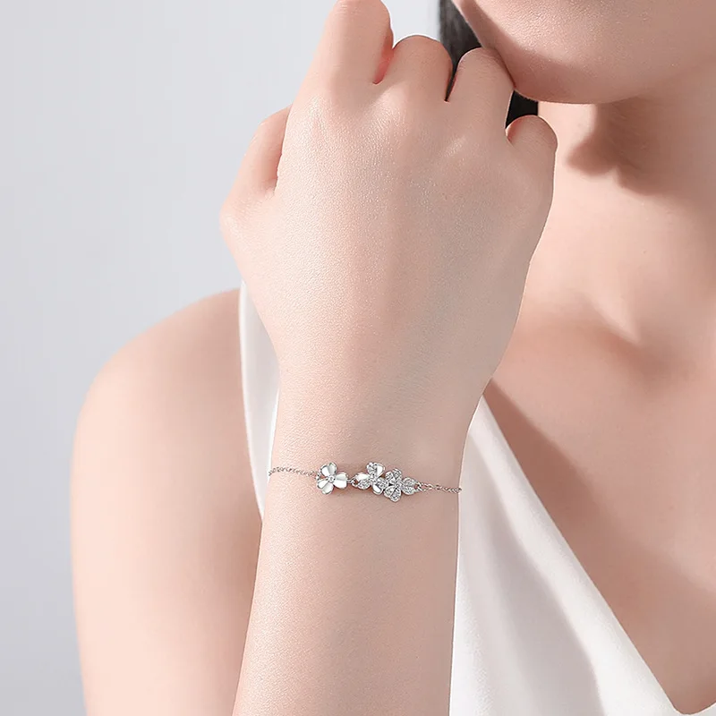 S925 silver trefoil bracelet for women Small fresh ginkgo leaf artistic handicrafts