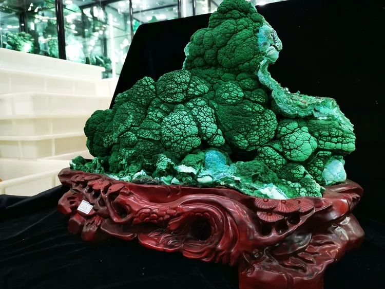 
20.9kg 47x15x37cm Factory Wholesale Natural Green Raw Stone Polished Malachite For Best Price 