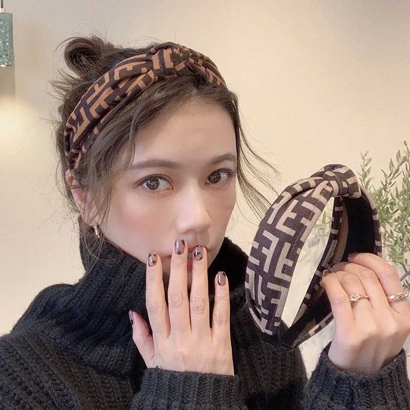 Factory Direct Luxury F Letter Face Wash Hair Band South Korea Import All-Match Headband Fragrance Hair Elastic Fabric