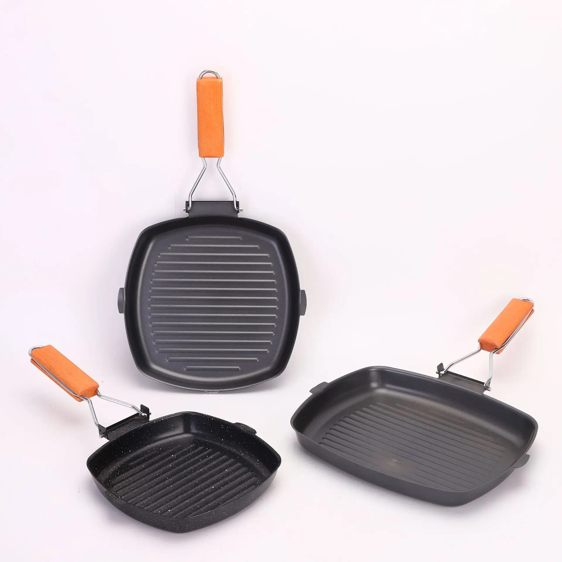 Collapsible frying pan Outdoor barbecue plate Easy to carry cast-iron grill plate hot wood handle fried steak and eggs