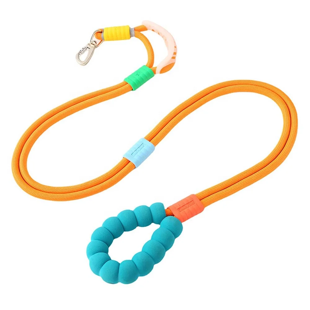 Dog Leash 6 FT with Comfortable Padded Handle, Highly Reflective Threads Dog Leash for Medium Large Dogs