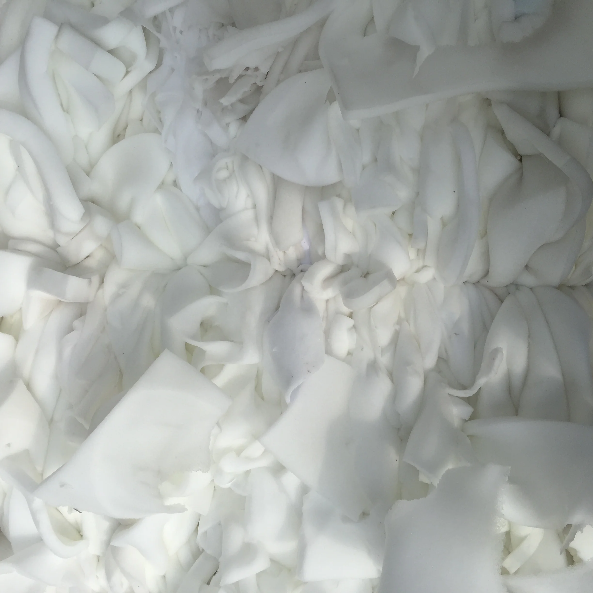 Fung Billion white color PU sponge scraps pu foam scrap for rebond foam Recycled polyurethane trims in bales