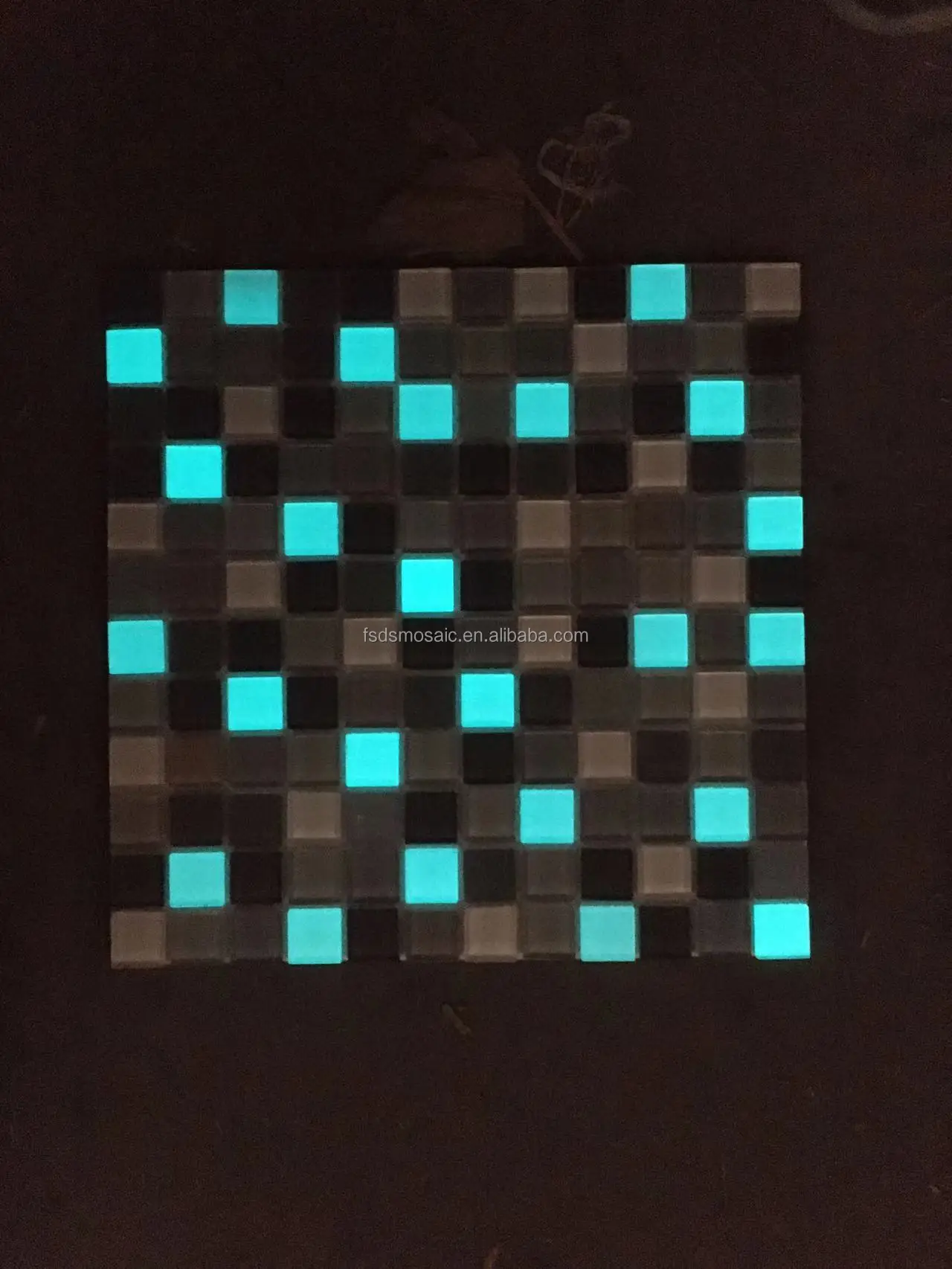 4mm crystal glass mosaic tile for Swimming pool Luminous mosaics for swimming pools