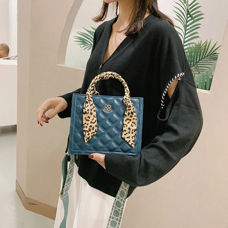 Fashion 2021 crossbody bag women tote handbags brand bags women handbags famous scarf ladys purse