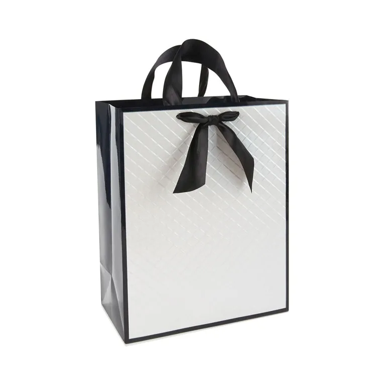 High Quality Fashion Custom Paper Jewelry Packaging Bag Laminated Art Paper Bag White With Company Logo Print