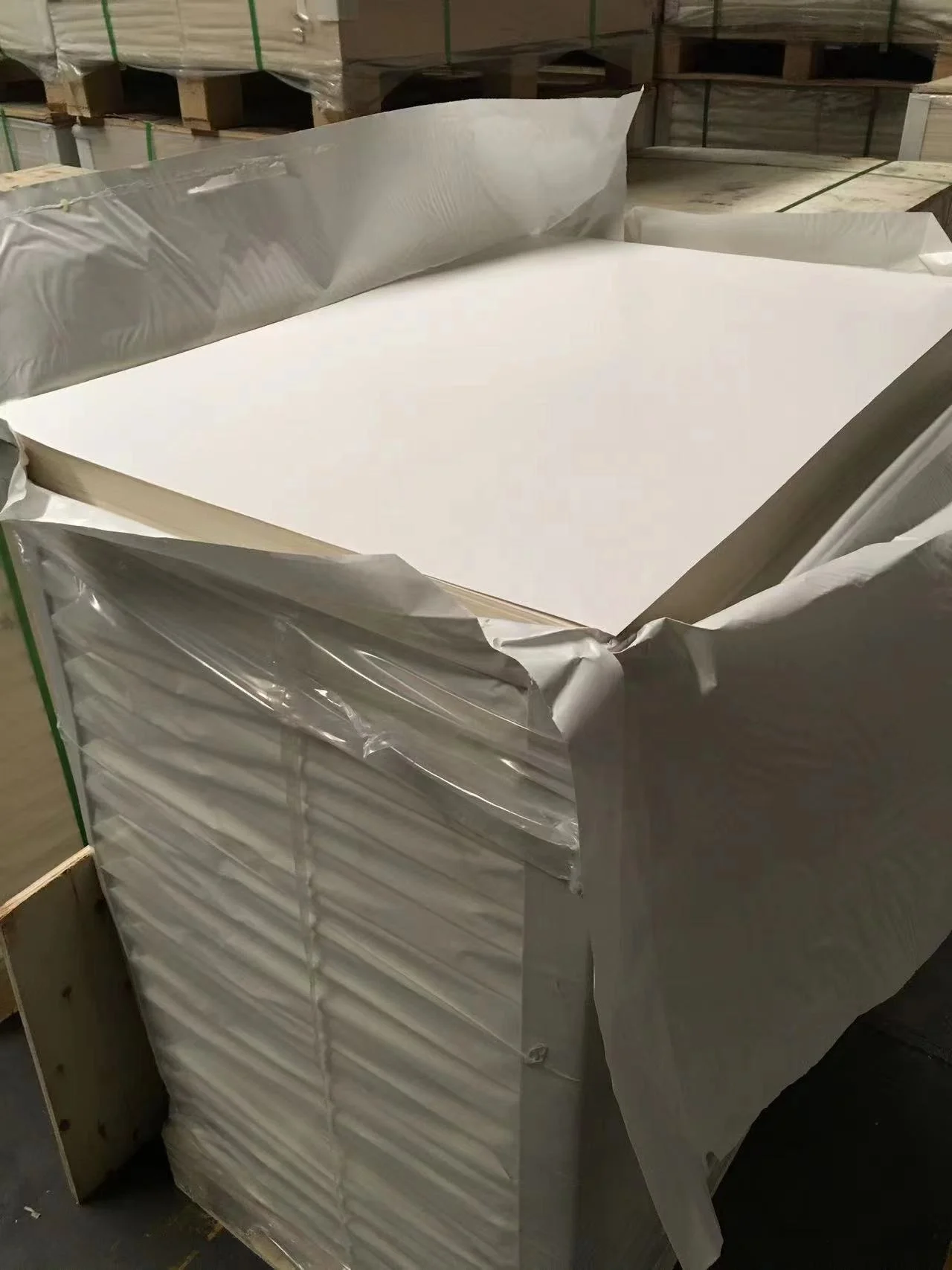 Food Grade Single / Double Sided white Pe Coated Paper board jumbo Roll For Paper Cups/bowls/bags/boxes/containers