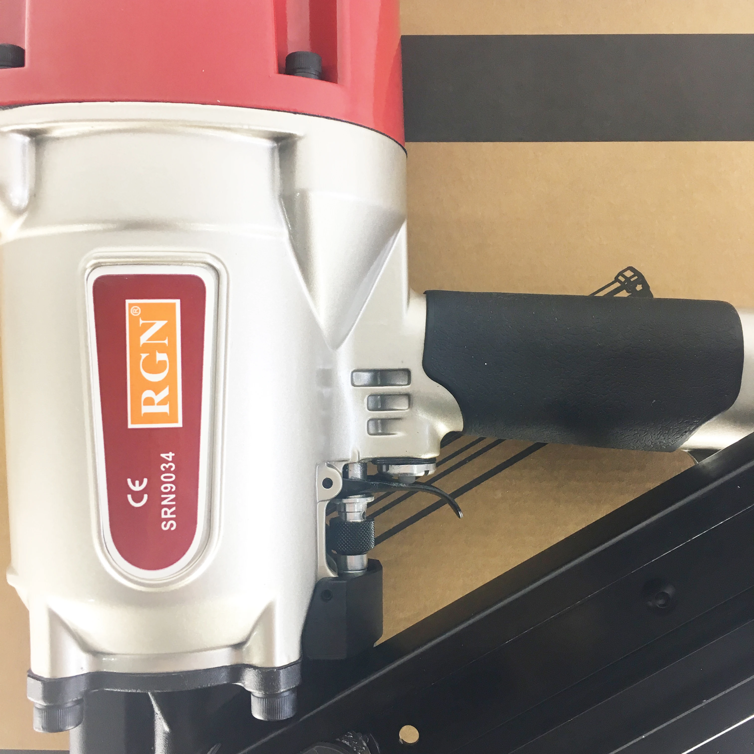 RGN 34 Degree Paper Collated Clipped Head Pneumatic Framing Nailer SRN9034