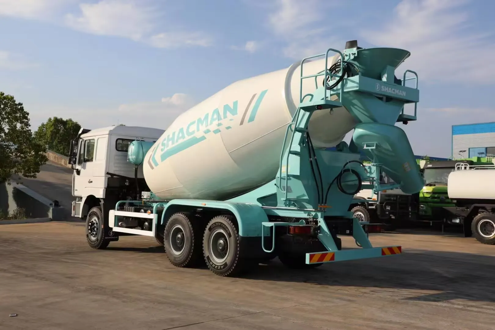 Low Price Shacman F3000 6x4 Used Concrete Mixer Truck with Good Quality