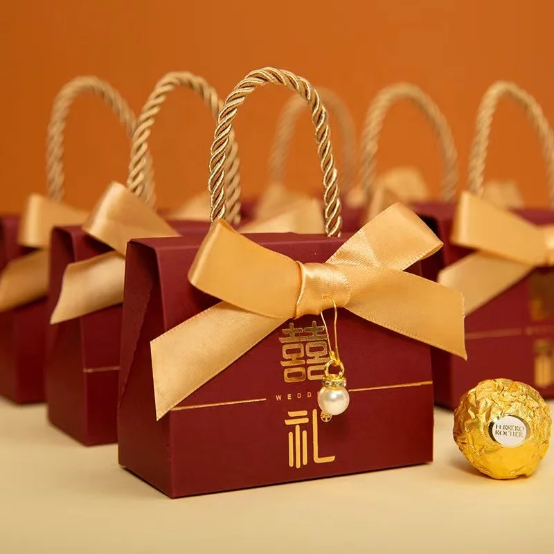 Wedding candy box creative sweet box with ribbon handle Chinese national style decorative portable gift box