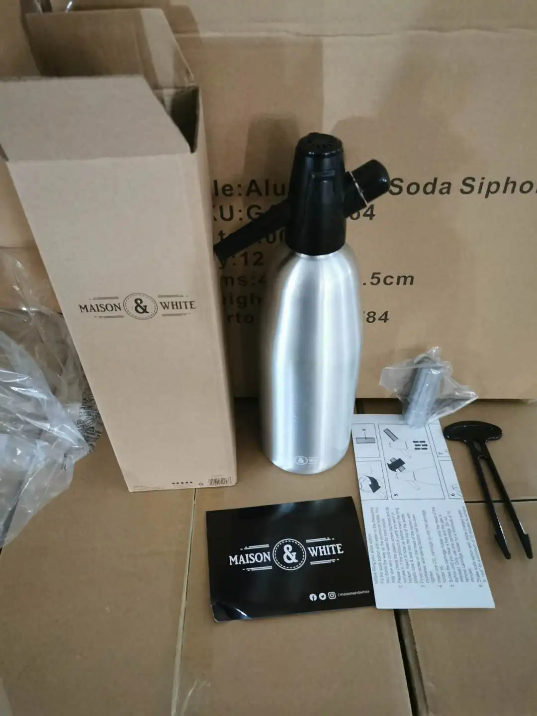 High Quality 1 Liter Custom Durable Aluminium Soda Siphon Portable Ultimate Home Bar Tool Set for Restaurant & Cafe Made