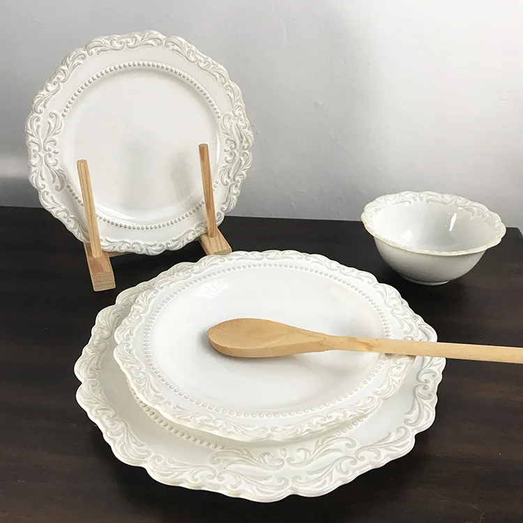 Bulk Vintage Ceramic Dinner Plate Fancy White Dessert Plate Dish With Emboss For Hotel Restaurant