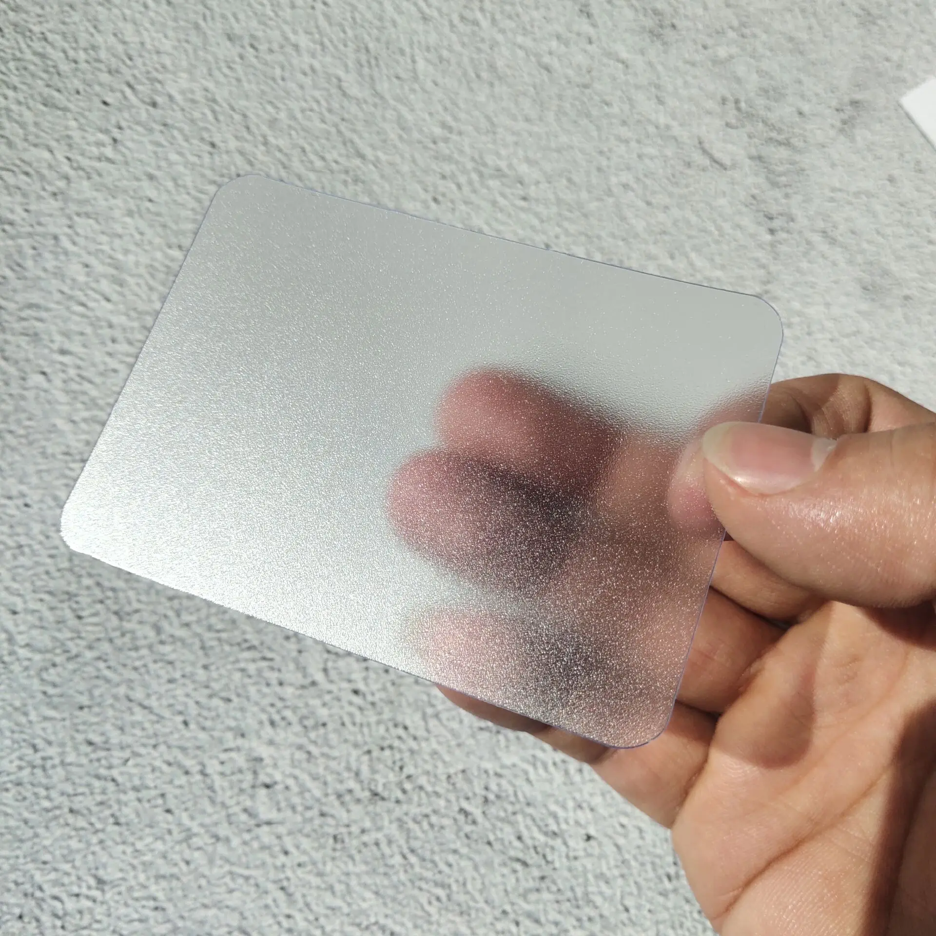 Глянцевая матовая прозрачная пластиковая карта на заказ