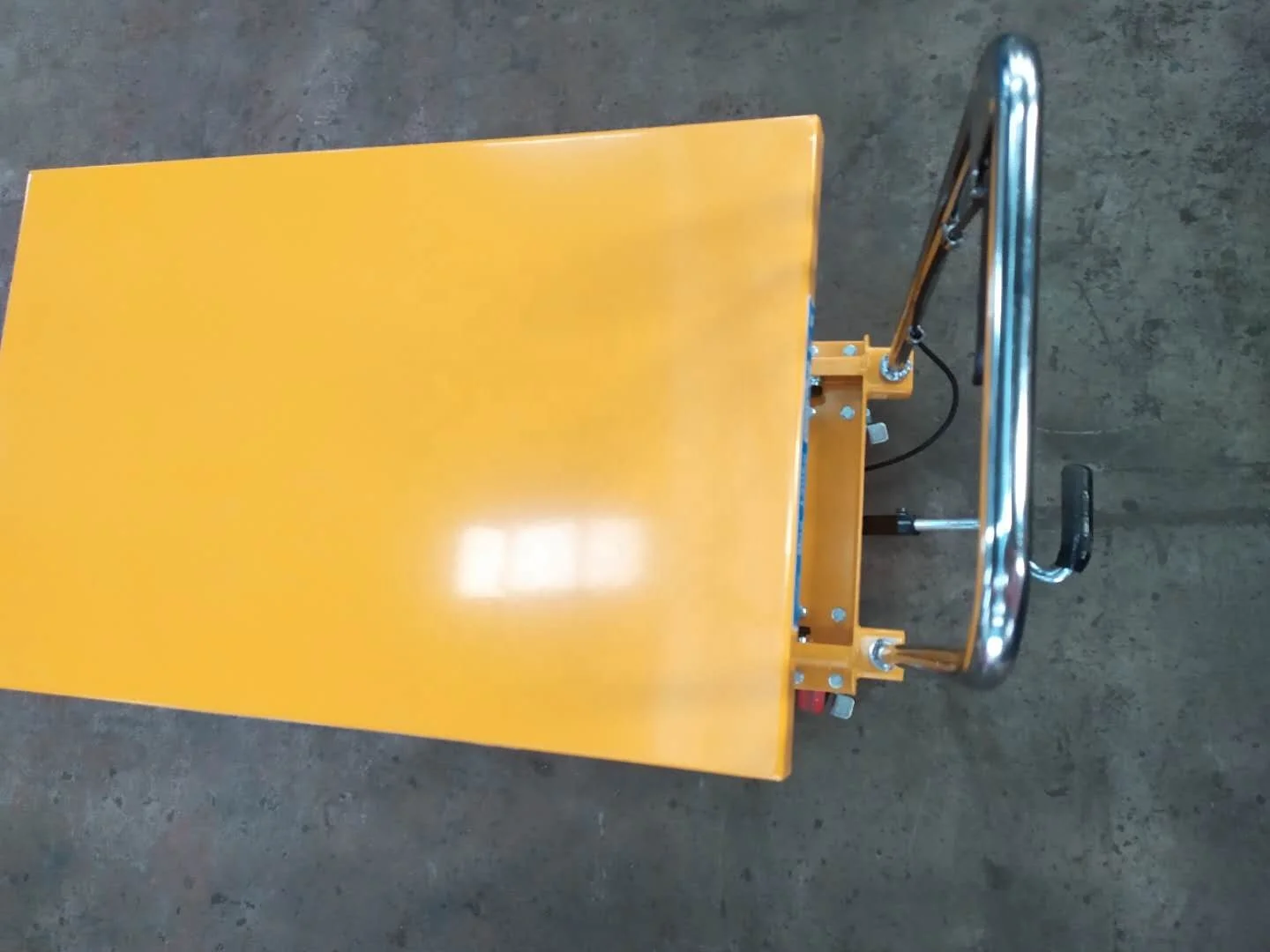 automobile electric mobile portable lifting lift mobile adjustable laptop table