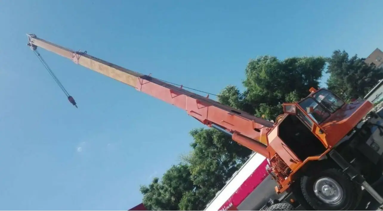 Spain Brand High Efficiency Used Truck Mobile Crane For sale Liebherr Ltm1040 40 Tonne Wholesale Export Scaffolding Construction