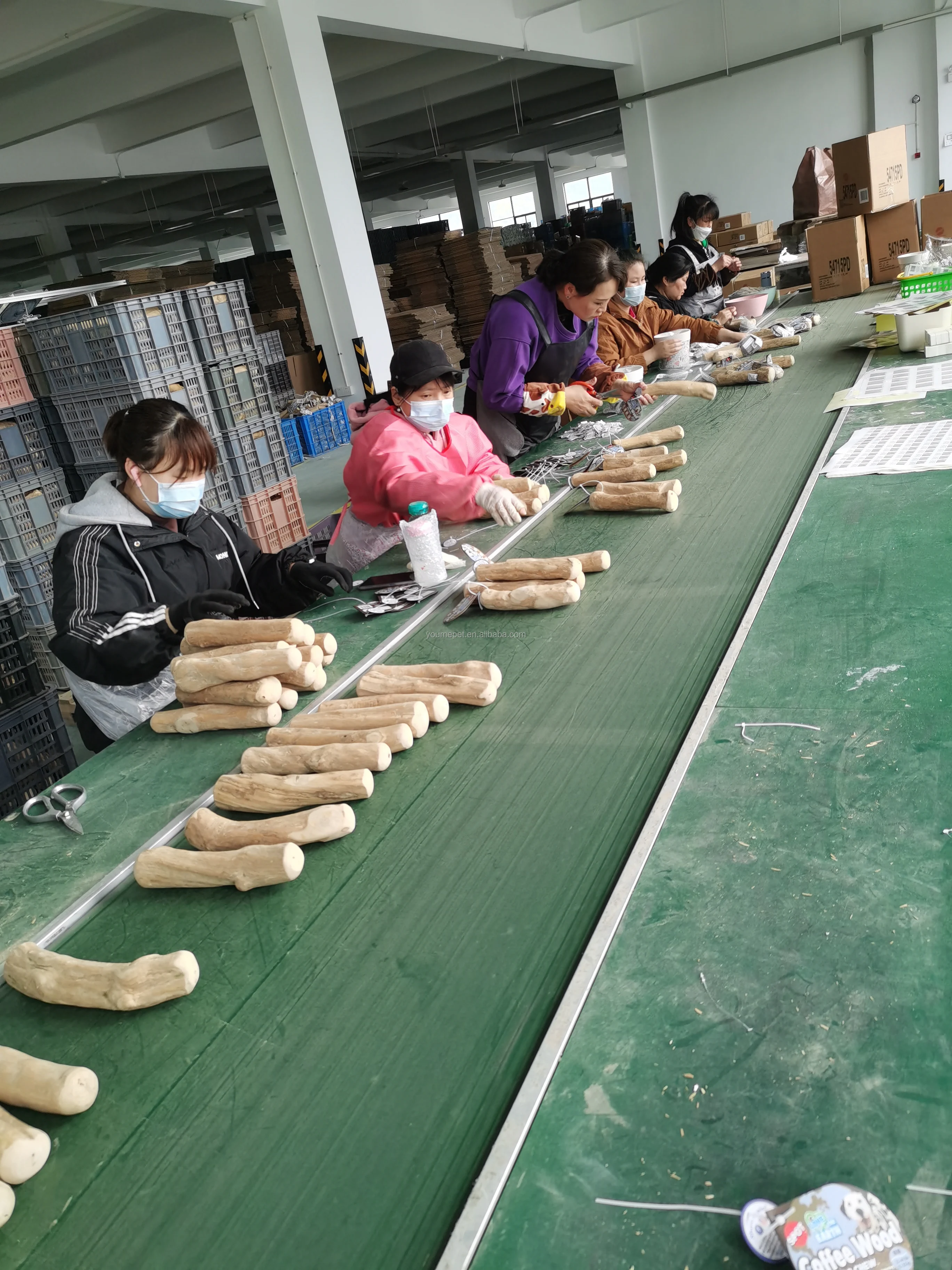 YOUME Factory Price Pet Toys 100% Coffee Wood Natural Coffee Wood Chew Toy for Medium-Sized Dogs