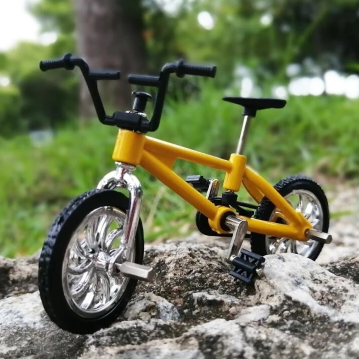 Suppliers Promotion Classic Small Tech Deck Skate Board Alloy Bmx Bicycle Mini Finger Mountain Bike Toy