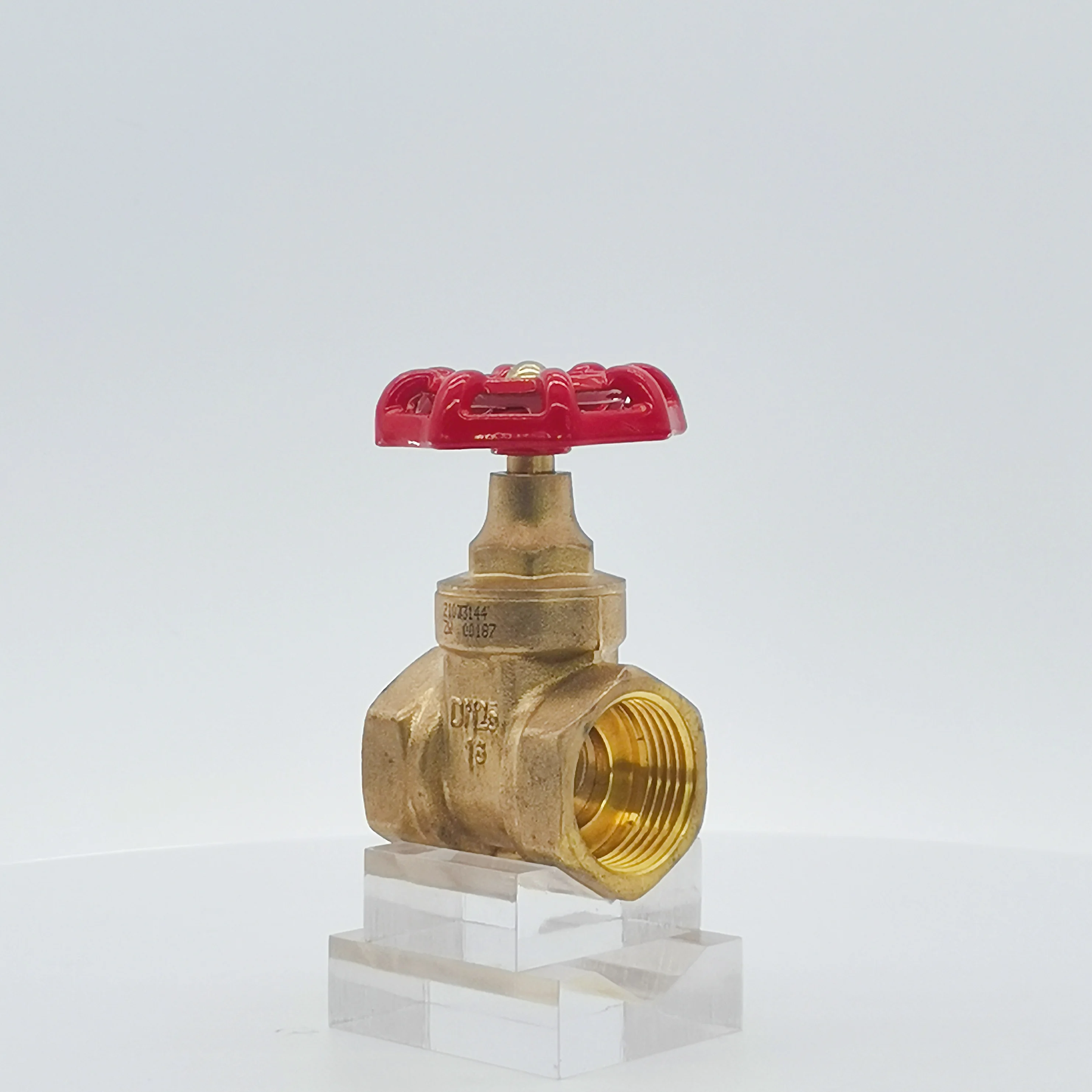 1 / 2-inch to 2-inch Brass Gate Valves are installed with non directional water valves that can be sealed in both directions
