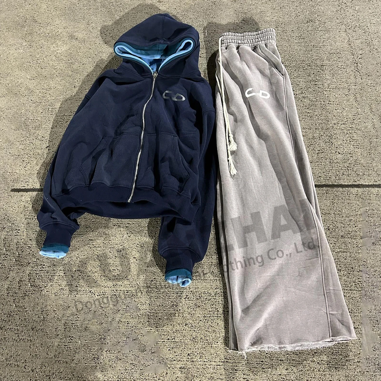Custom streetwear oversized two piece man sweat suit boxy heavyweight hoodie and baggy sweatpants set men tracksuit