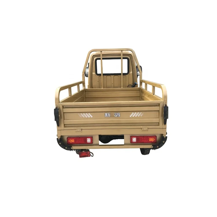 Half enclosed cabin heavy loading motorized tricycle cargo tricycle motorcycle three wheel factory direct motorcycle for sale