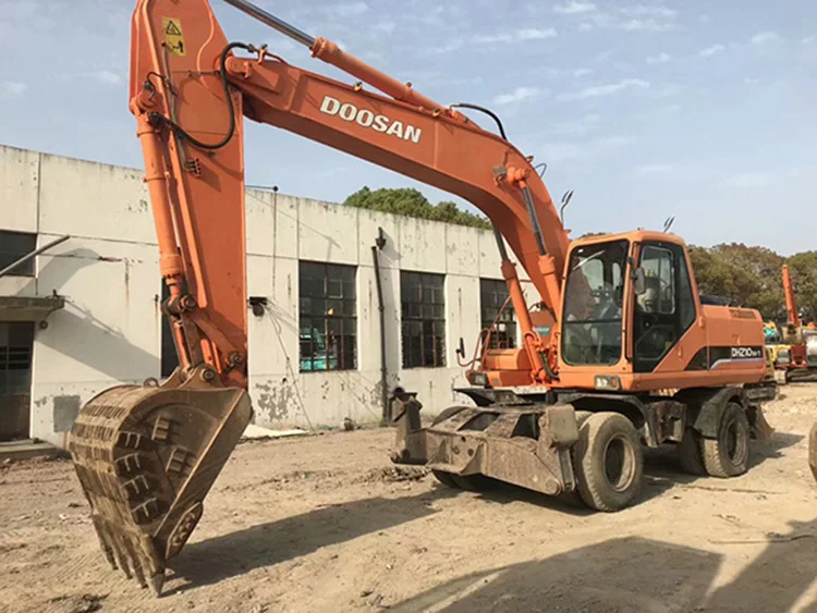 Used Doosan Wheel Excavator DH210W second hand DAEWOO original Korea 210  For Sale Doosan 210 for sale