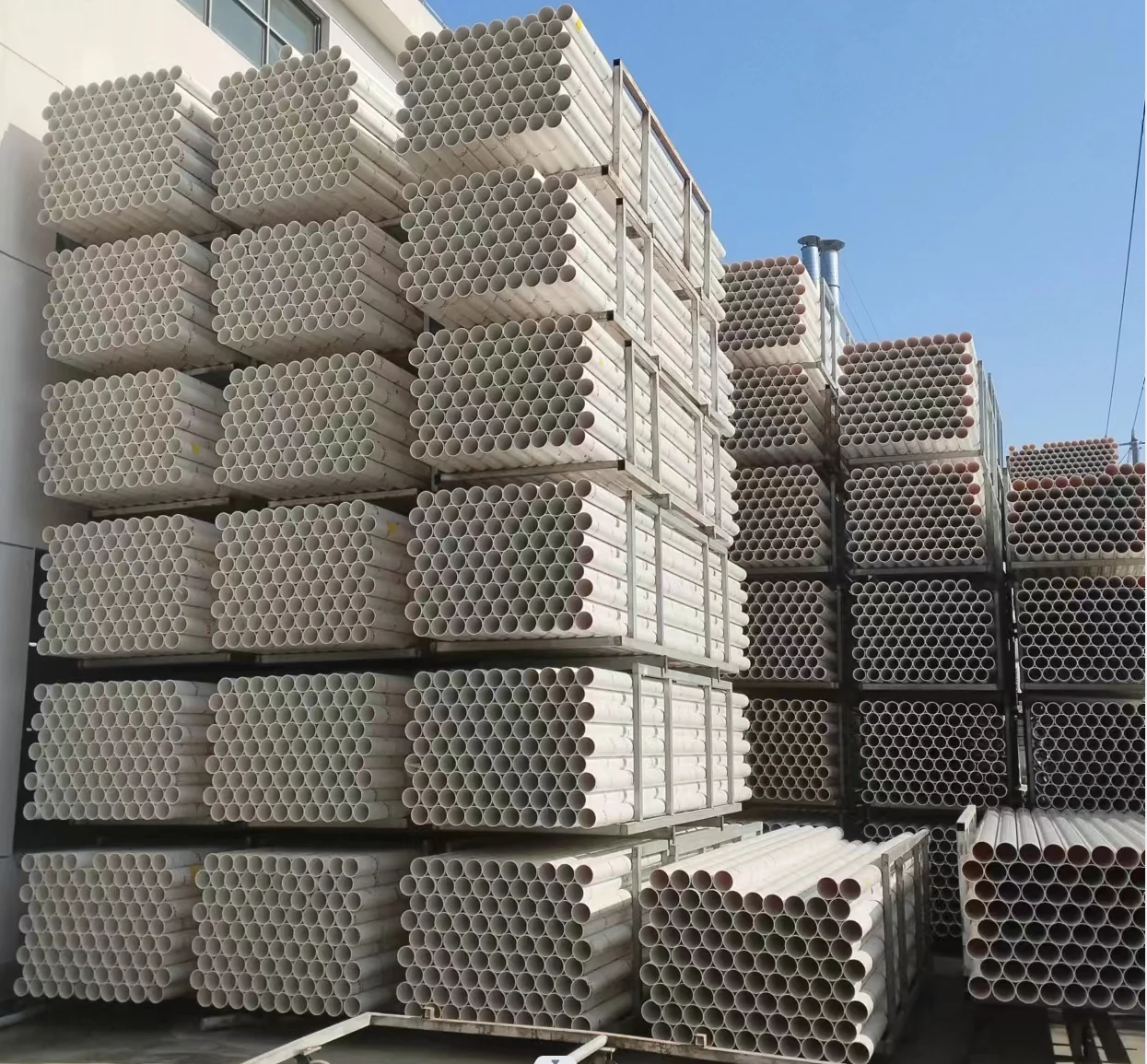 Оптовая продажа трубы высокого давления UPVC ASTM D1785 SCH40 со скошенным концом для водоснабжения