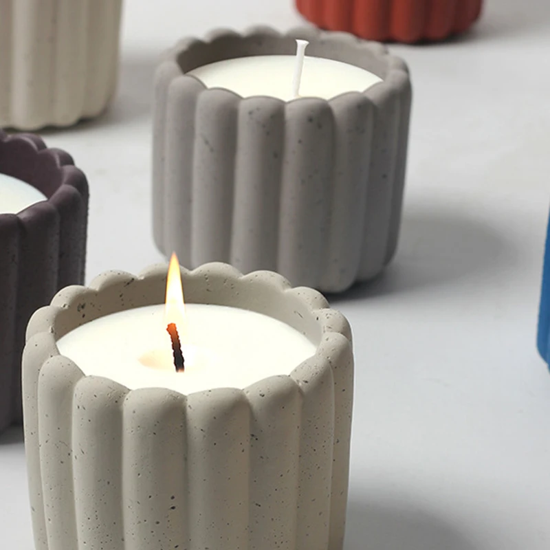 Mescente Long Lasting Oem Scent Porcelain Coconut Milk Dessert Ceramic Candle Jar