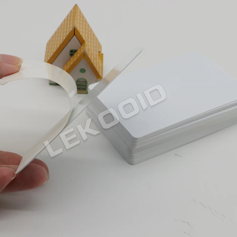 Fargo CR-80 Adhesive Paper-Backed UltraCard PVC cards 082266