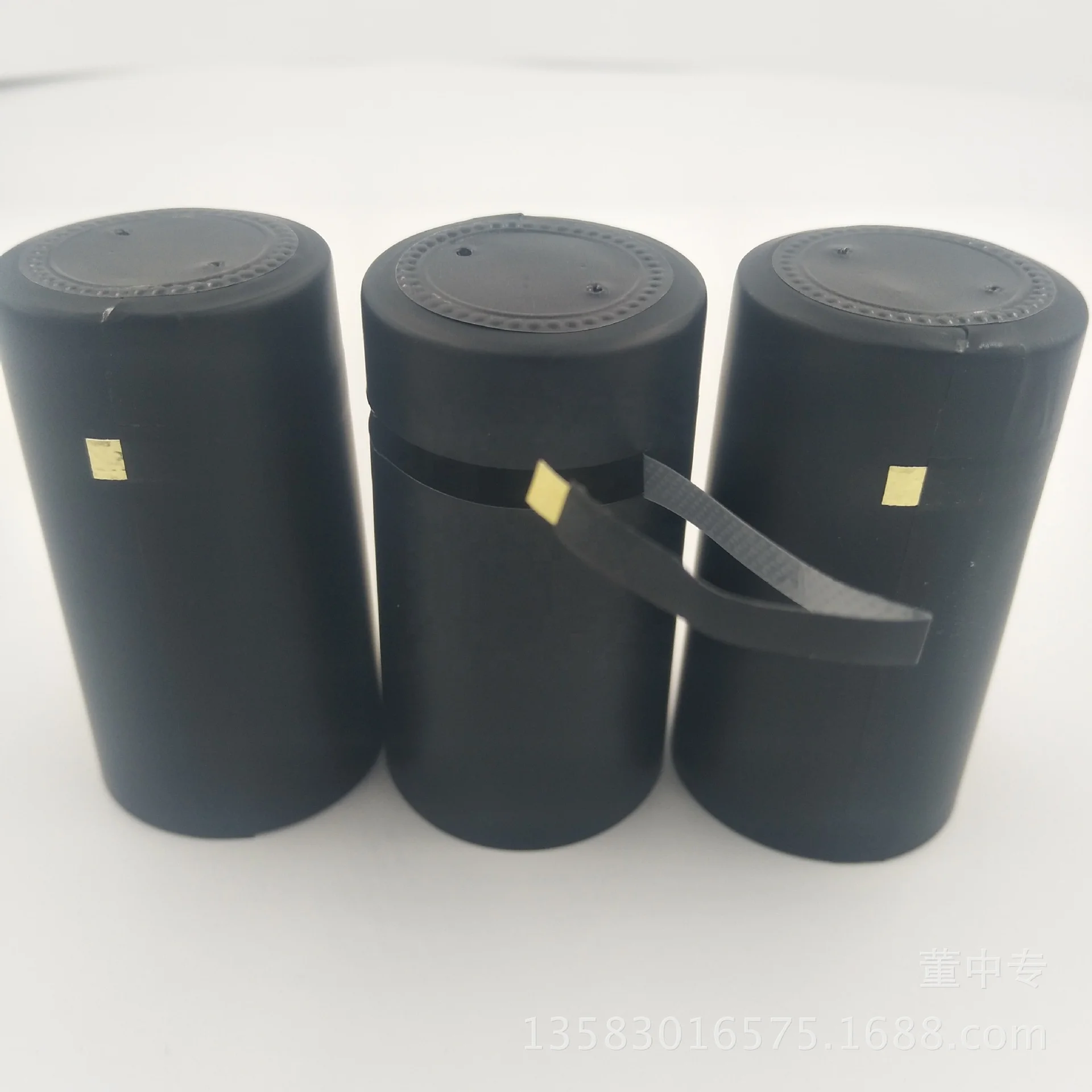 Customize PVC Heat Shrink Caps Seal For Champagne Wine Liquor Bottle Cap Shrink Wrap With Tear stripe