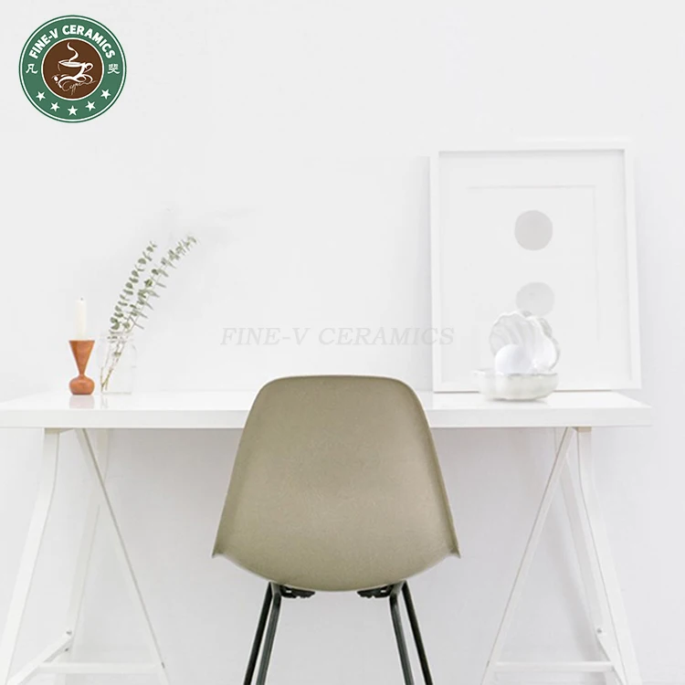 Ins girl dream romantic ceramic shell lamp pearl mermaid decoration small night lamp gift table storage decoration