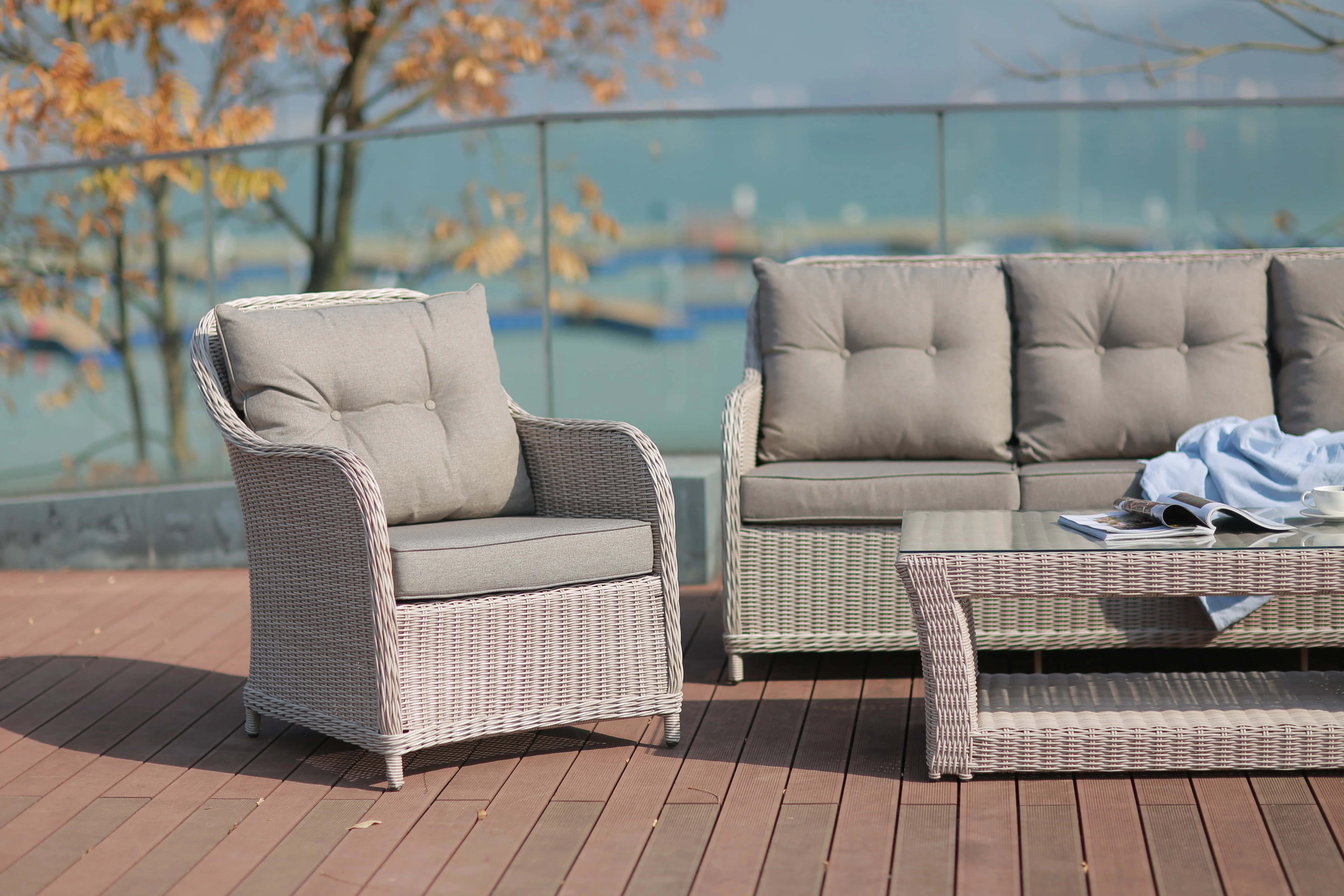 
Modern design popular four piece set courtyard garden furniture outdoor rattan sofa 