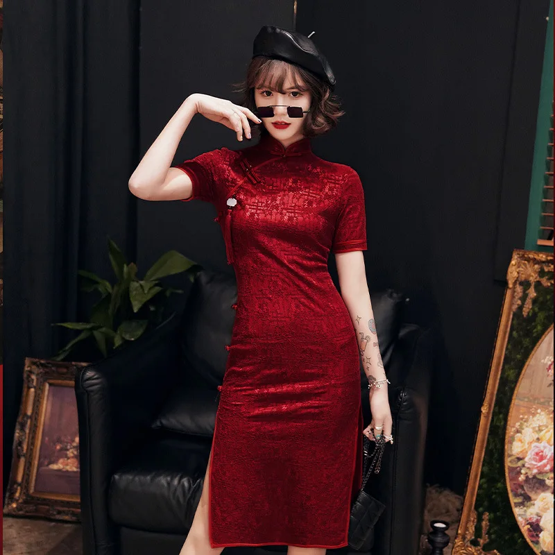 Hot Sale Custom Elegant High-end Red Qipao Chinese Traditional Clothing Chinese Vintage Cheongsam Dresses