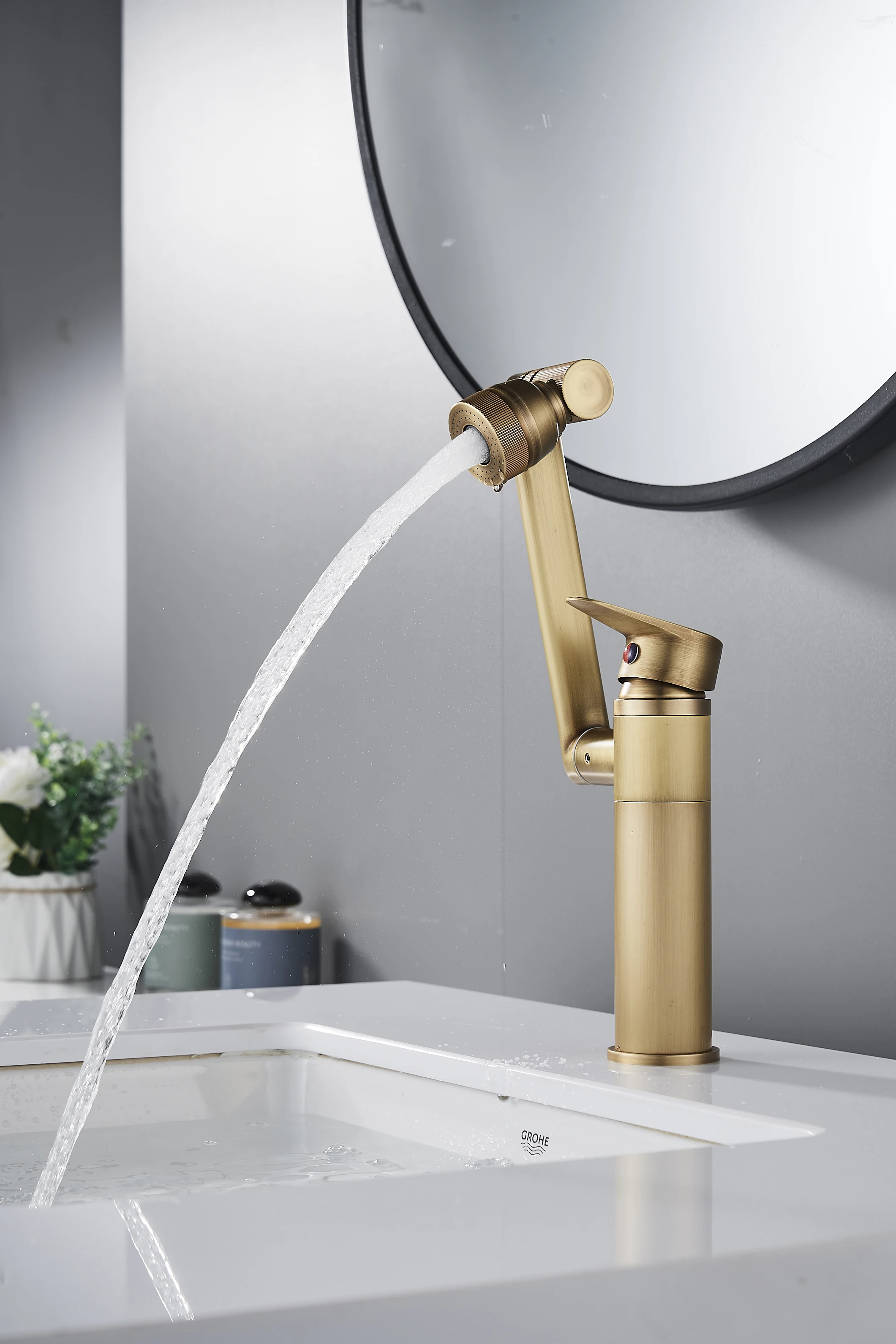 2024 New High Quality Basin Faucets Brass Bathroom Sink Faucet 360° Rotation Water Tap Modern Hot and Cold Water Mixer Taps