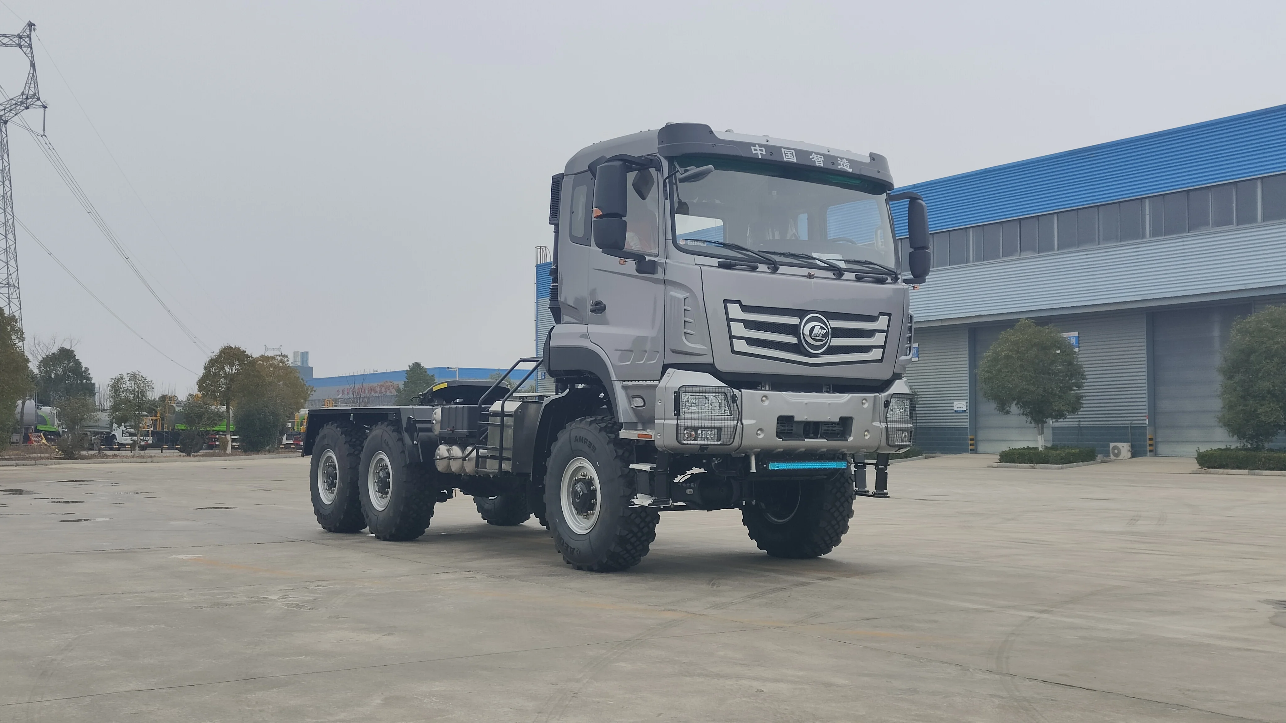 China customized off road vehicle 6x6 truck