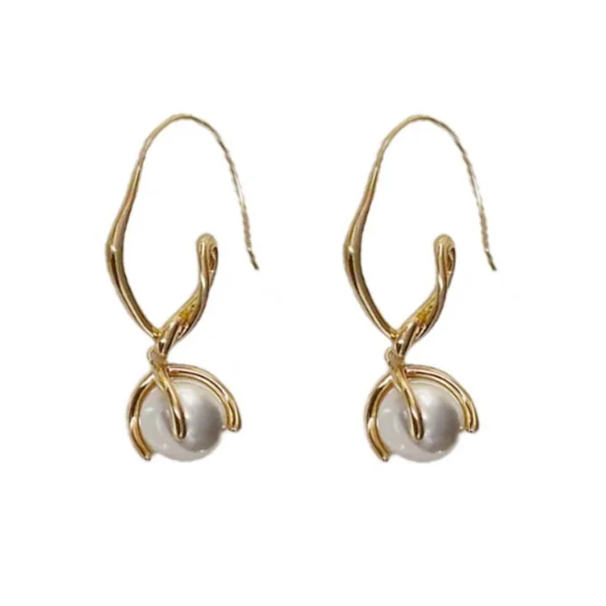 INS Style Elegant Geometric Gold Plated Irregular Claw Setting Pearl Hoop Earrings for Women Jewelry