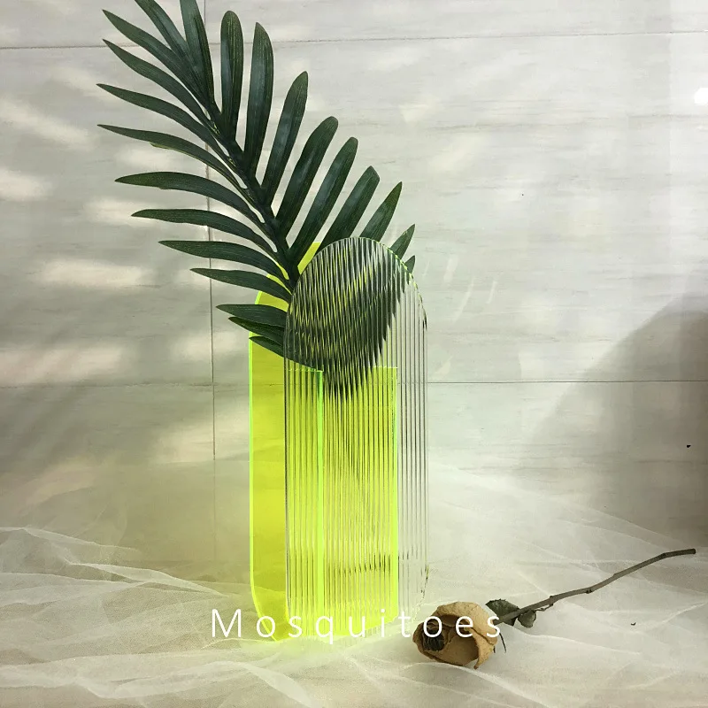 Simple And Fresh Creative Corrugated Acrylic Vase Plastic Vases Table Decoration  Holiday Present