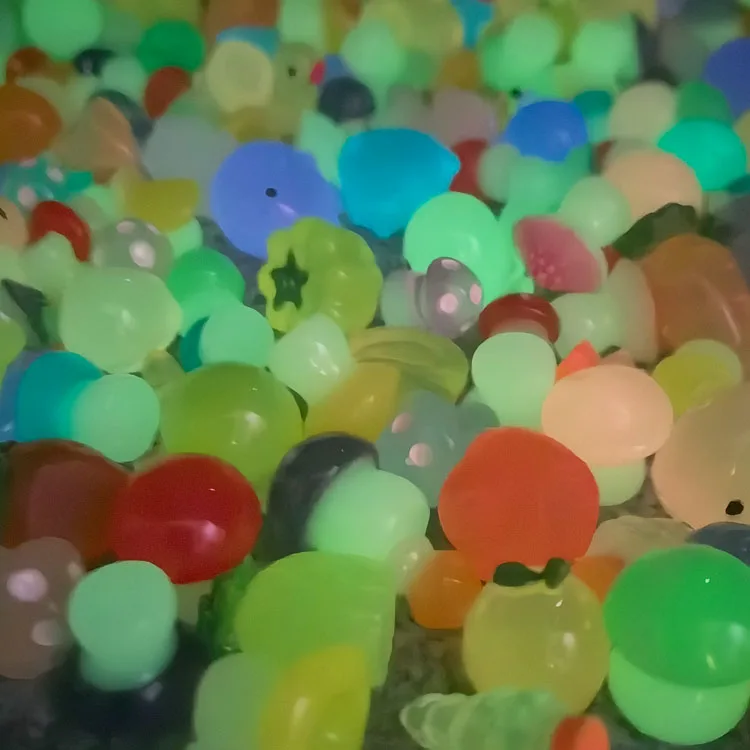 3D cartoon terrarium accessories miniature fairy garden small animal luminous frog mushroom duck fruit fish bird figurines resin