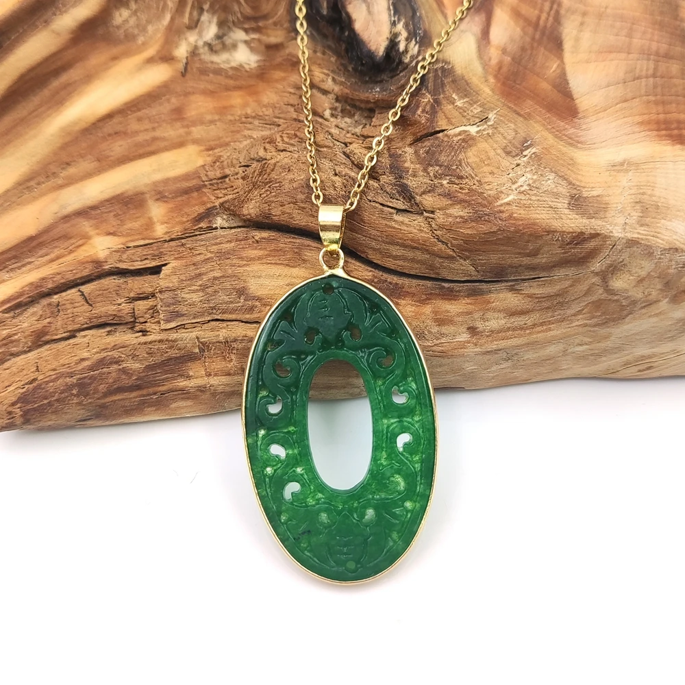 wholesale natural crystal green jade stone slice pendant carved Chinese style gemstone bezel oval donut pendant gold necklace
