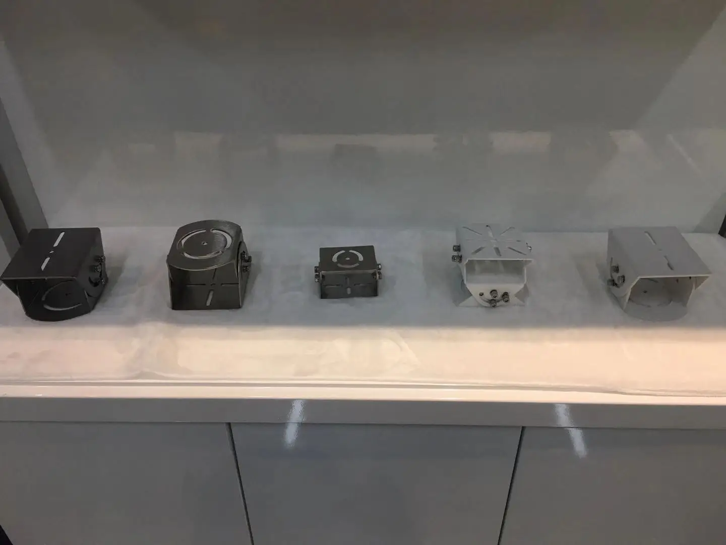 
OEM CCTV camera moving pan tilt bracket half- pan tilt joint bracket for CCTV camera housing 