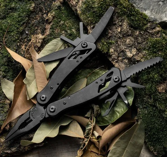 Outdoor Hand Tool  20 in 1 Multitool Saw Blades Screwdriver Set Multi  Tool Plier